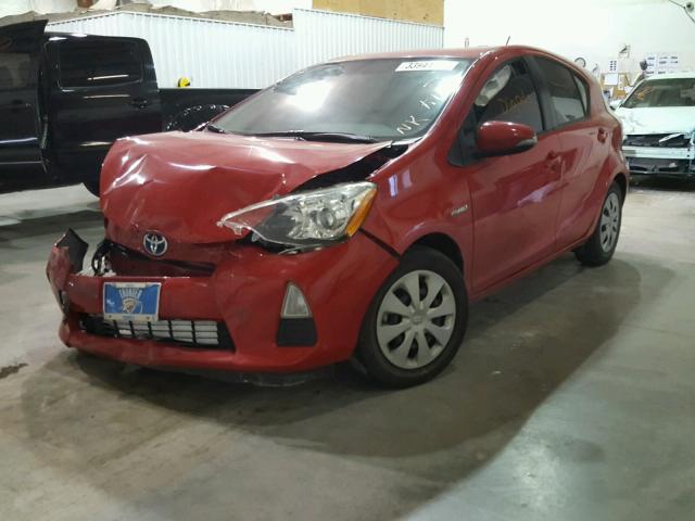 JTDKDTB30E1066233 - 2014 TOYOTA PRIUS C RED photo 2