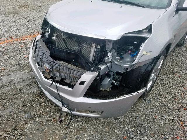 3GYFNBEYXBS569501 - 2011 CADILLAC SRX PERFOR SILVER photo 9