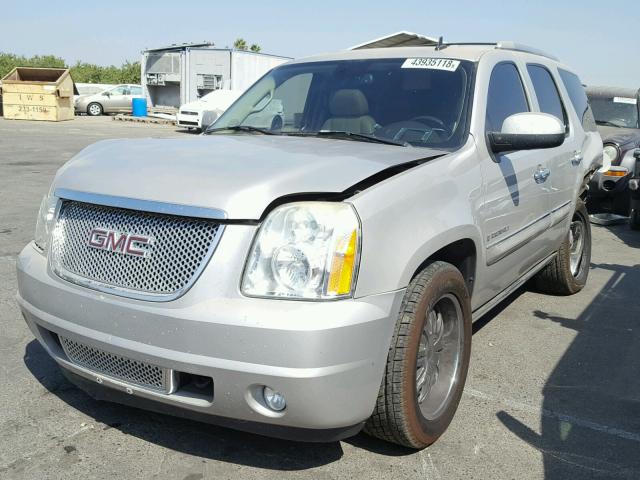 1GKFK63897J284777 - 2007 GMC YUKON DENA SILVER photo 2