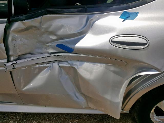 2G2WP522X51206055 - 2005 PONTIAC GRAND PRIX SILVER photo 10