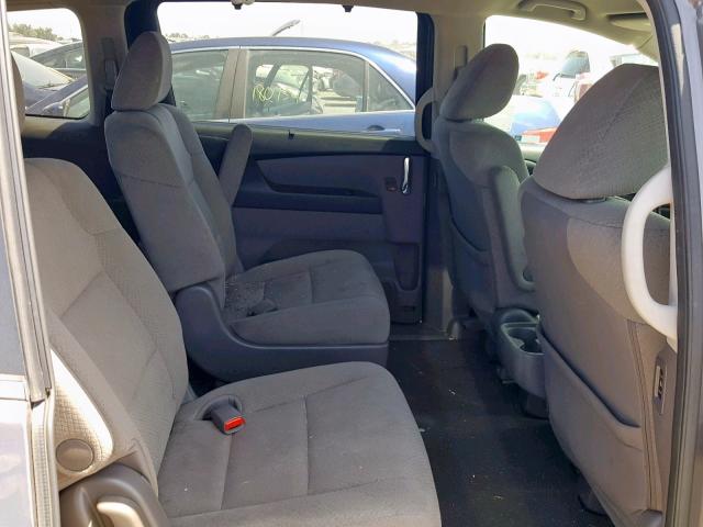 5FNRL5H35GB143547 - 2016 HONDA ODYSSEY SE GRAY photo 6