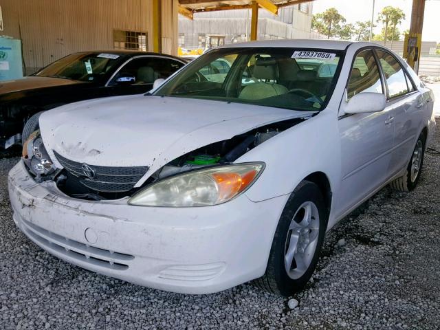 4T1BE32K33U190136 - 2003 TOYOTA CAMRY LE WHITE photo 2