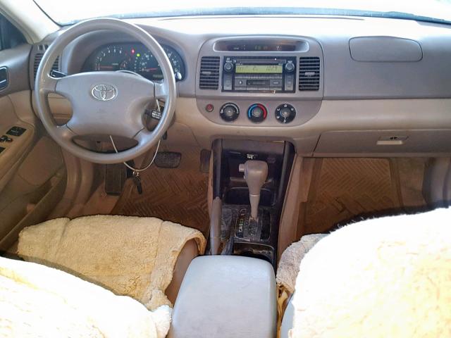 4T1BE32K33U190136 - 2003 TOYOTA CAMRY LE WHITE photo 9