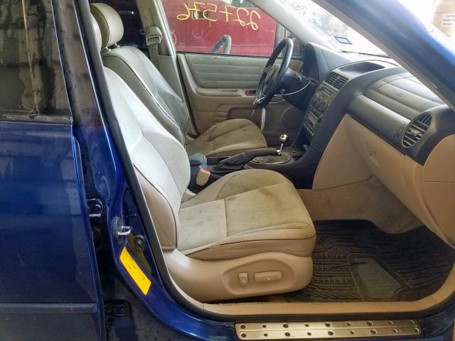 JTHBD182810033840 - 2001 LEXUS IS 300 BLUE photo 5