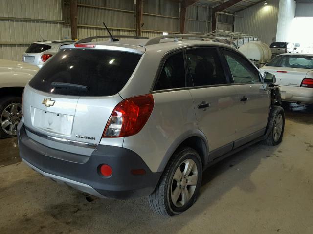 3GNAL2EK6DS635246 - 2013 CHEVROLET CAPTIVA LS SILVER photo 4