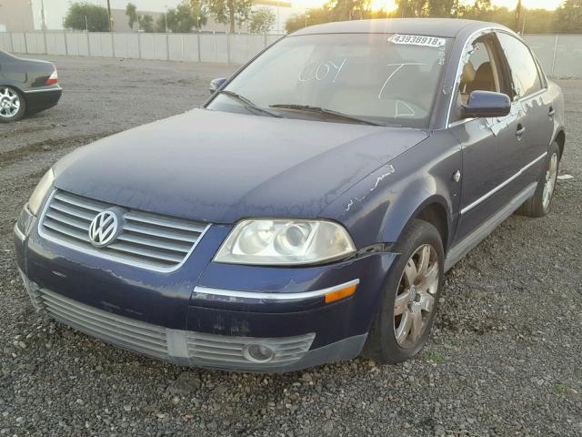 WVWTH63B92P040450 - 2002 VOLKSWAGEN PASSAT GLX 蓝色 照片 2
