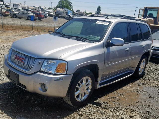 1GKET63M662230643 - 2006 GMC ENVOY DENA SILVER photo 2