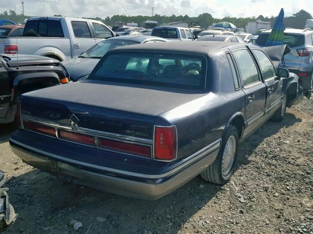 1LNLM82W9SY708829 - 1995 LINCOLN TOWN CAR S BLUE photo 4