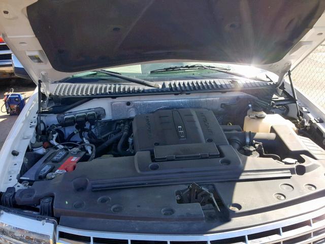 5LMJJ3J57BEJ02214 - 2011 LINCOLN NAVIGATOR WHITE photo 7