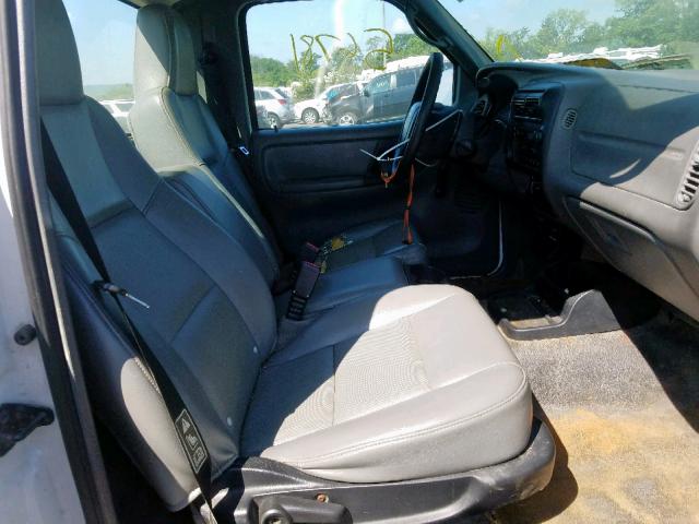 1FTYR10D84TA08949 - 2004 FORD RANGER WHITE photo 5