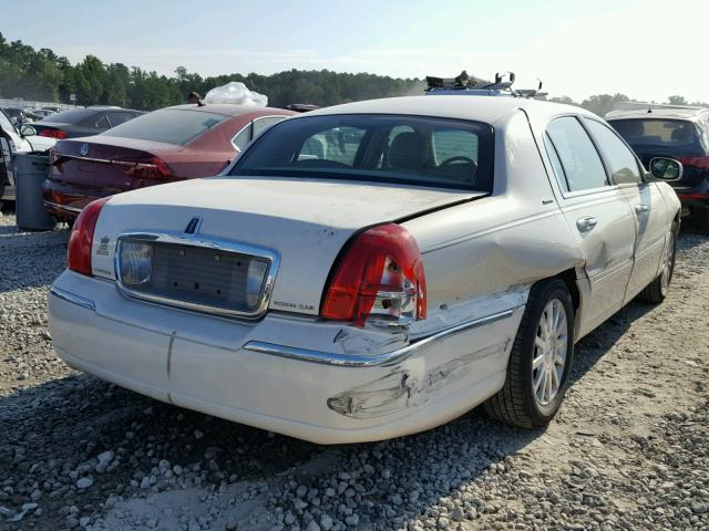 1LNHM81W17Y600560 - 2007 LINCOLN TOWN CAR S WHITE photo 4