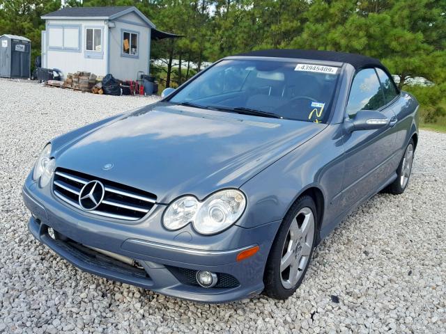 WDBTK72G27T079995 - 2007 MERCEDES-BENZ CLK 550 GRAY photo 2