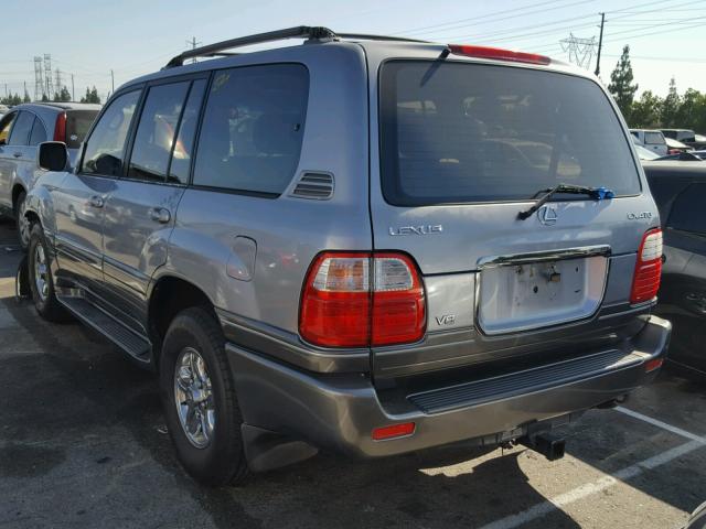 JTJHT00W313503775 - 2001 LEXUS LX 470 SILVER photo 3