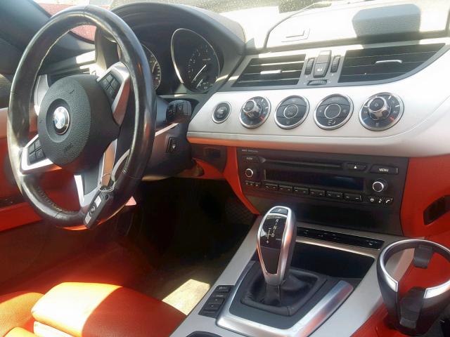 WBALL5C57CJ103470 - 2012 BMW Z4 SDRIVE2 SILVER photo 9