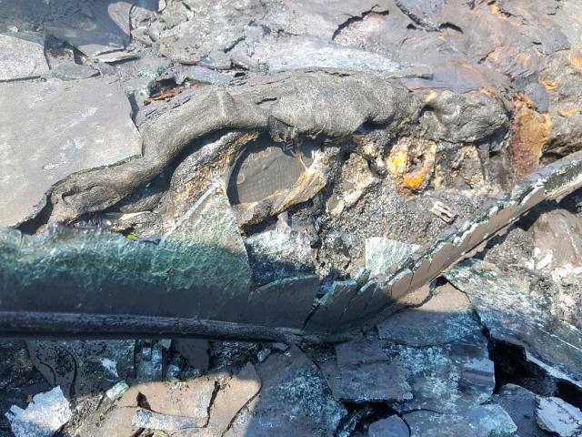 2G2WP552481193562 - 2008 PONTIAC GRAND PRIX SILVER photo 8