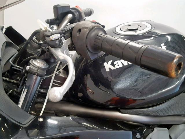 JKAEXEC119DA22739 - 2009 KAWASAKI EX650 C 黑色 照片 15