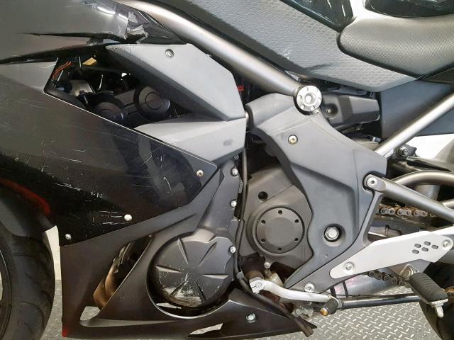 JKAEXEC119DA22739 - 2009 KAWASAKI EX650 C 黑色 照片 6