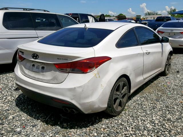 KMHDH6AE7DU017380 - 2013 HYUNDAI ELANTRA CO WHITE photo 4