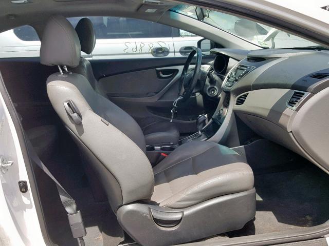 KMHDH6AE7DU017380 - 2013 HYUNDAI ELANTRA CO WHITE photo 5