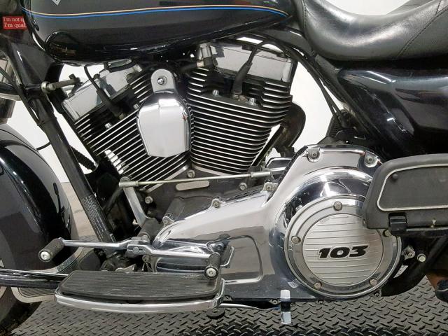 1HD1FBM32CB627180 - 2012 HARLEY-DAVIDSON FLHR ROAD WHITE photo 6