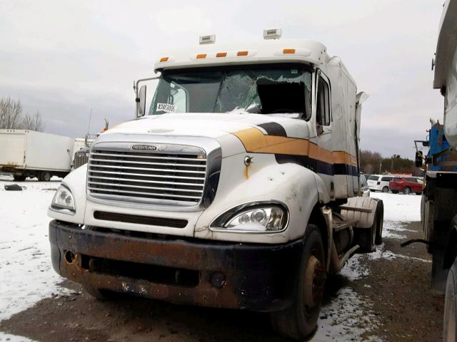 1FUJA6CK95LN67422 - 2005 FREIGHTLINER CONVENTION WHITE photo 2