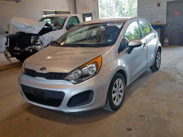 KNADM5A3XD6237090 - 2013 KIA RIO LX WHITE photo 2