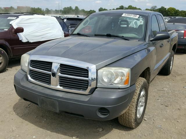 1D7HE28K87S183318 - 2007 DODGE DAKOTA QUA CHARCOAL photo 2