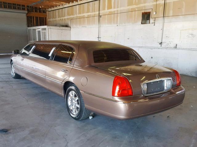 1L1FM88WX7Y631529 - 2007 LINCOLN TOWN CAR E BROWN photo 3