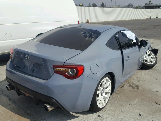 JF1ZNAE16J9700303 - 2018 TOYOTA 86 GT GRAY photo 4