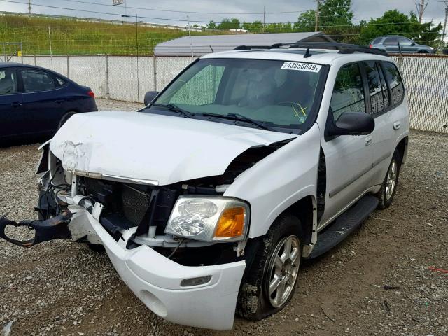 1GKDT13S072227414 - 2007 GMC ENVOY WHITE photo 2