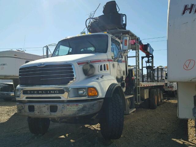 2FZHAZCV57AW79700 - 2007 STERLING TRUCK LT 9500 WHITE photo 2