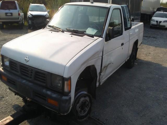 1N6SD16S7SC419182 - 1995 NISSAN TRUCK KING WHITE photo 2