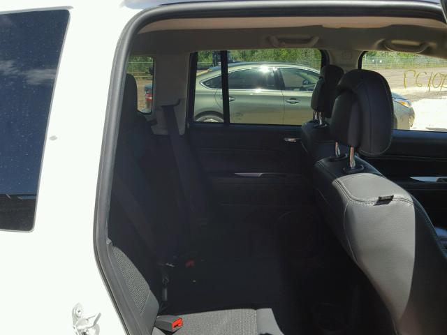 1C4NJDEB2HD191672 - 2017 JEEP COMPASS LA 白色 照片 6