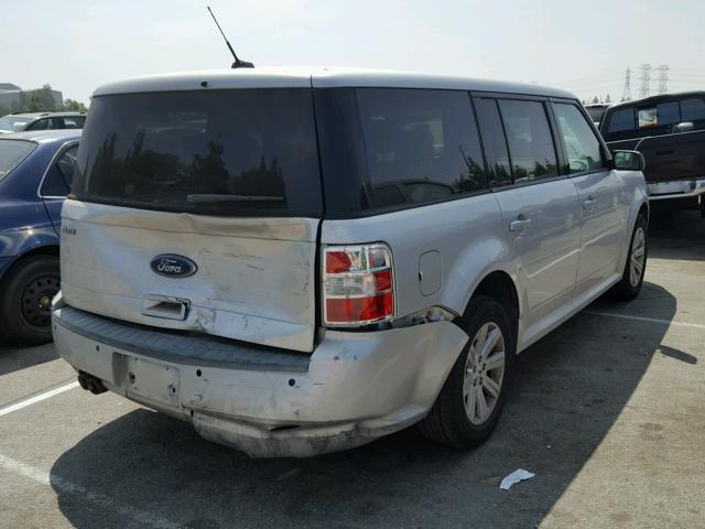 2FMDK51C59BA80453 - 2009 FORD FLEX SE SILVER photo 4