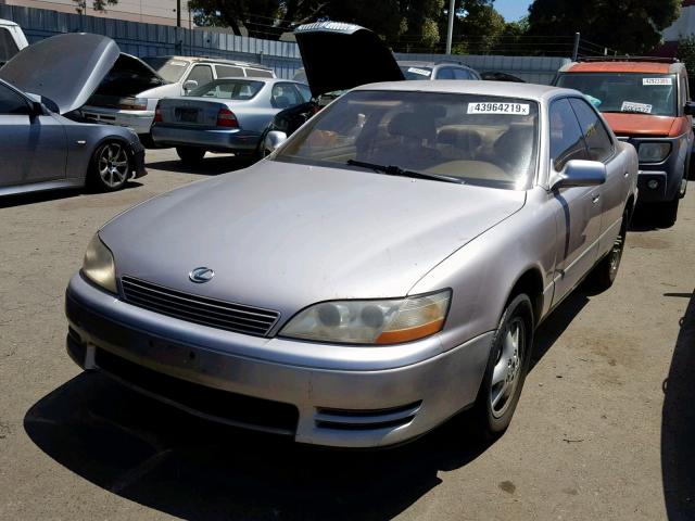 JT8GK13T6R0070800 - 1994 LEXUS ES 300 SILVER photo 2