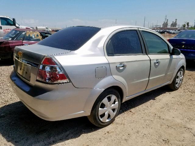 KL1TG56E49B396175 - 2009 CHEVROLET AVEO LT SILVER photo 4