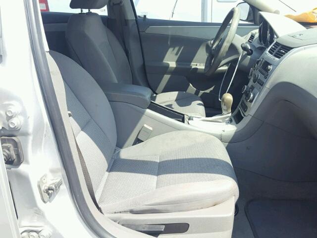 1G1ZB5EB9AF219023 - 2010 CHEVROLET MALIBU LS 银色 照片 5