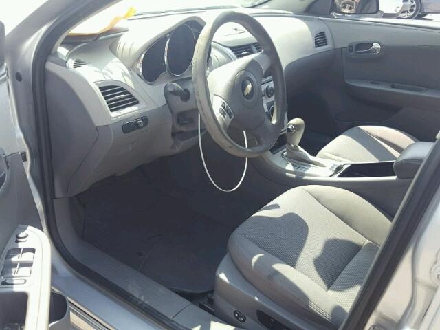 1G1ZB5EB9AF219023 - 2010 CHEVROLET MALIBU LS 银色 照片 9
