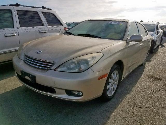 JTHBF30G520050917 - 2002 LEXUS ES 300 GOLD photo 2