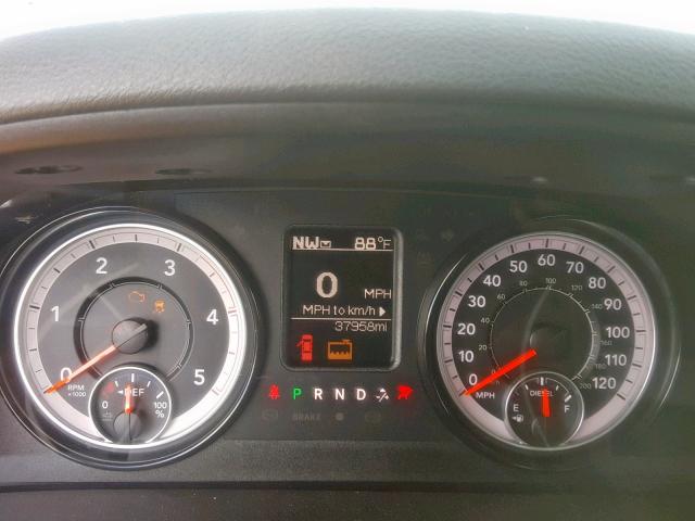 3C6UR5DL5JG245857 - 2018 RAM 2500 SLT 银色 照片 8