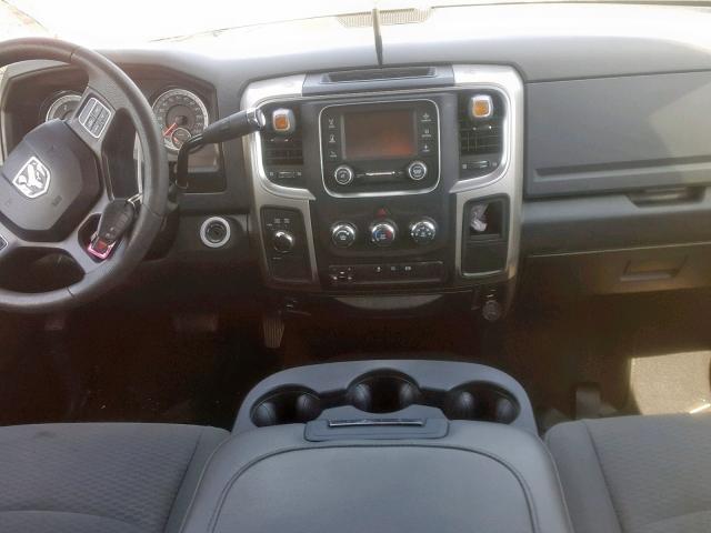 3C6UR5DL5JG245857 - 2018 RAM 2500 SLT 银色 照片 9