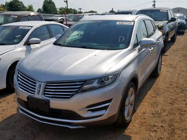 5LMCJ1D94GUJ00378 - 2016 LINCOLN MKC PREMIE SILVER photo 2