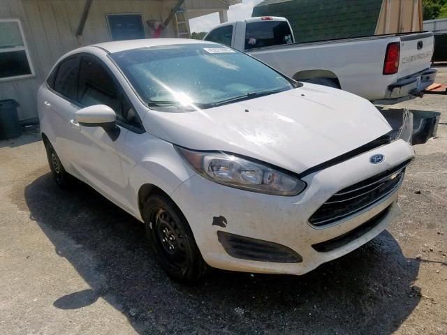 3FADP4AJ3JM144111 - 2018 FORD FIESTA S WHITE photo 1