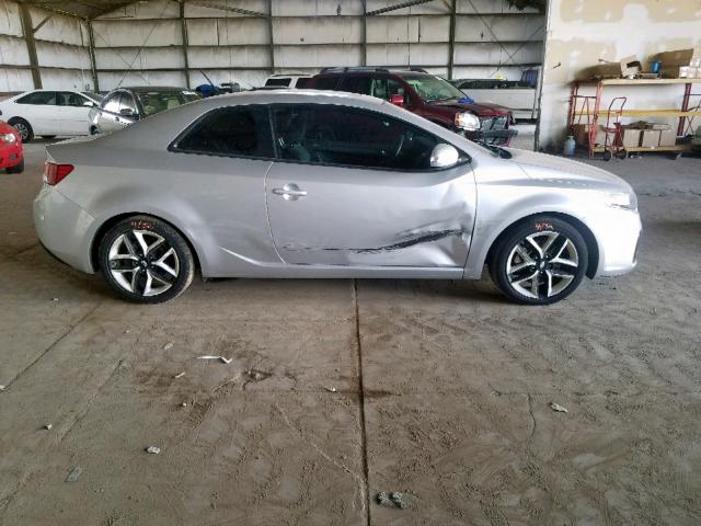 KNAFW6A33A5307054 - 2010 KIA FORTE SX SILVER photo 9