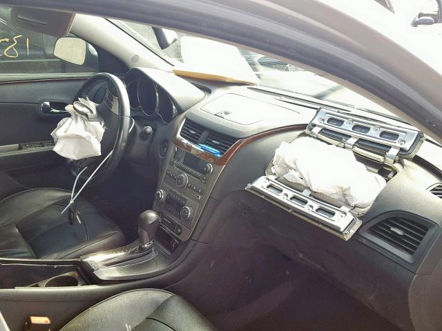 1G1ZE5E78BF141726 - 2011 CHEVROLET MALIBU LTZ ვერცხლისფერი ფოტო 9