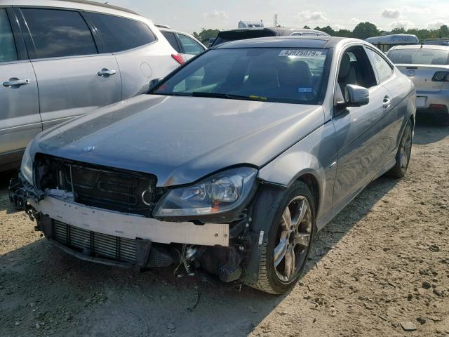 WDDGJ4HB9CF777258 - 2012 MERCEDES-BENZ C 250 GRAY photo 2