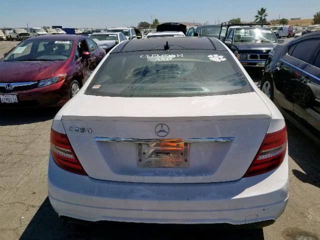 WDDGJ4HB7DF951796 - 2013 MERCEDES-BENZ C 250 WHITE photo 6