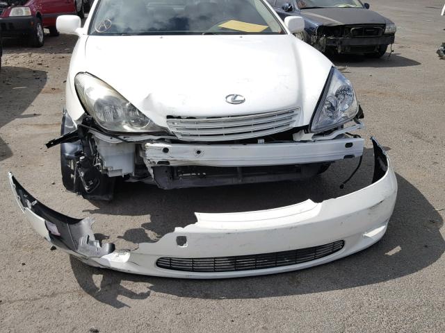 JTHBF30G920070958 - 2002 LEXUS ES 300 WHITE photo 9