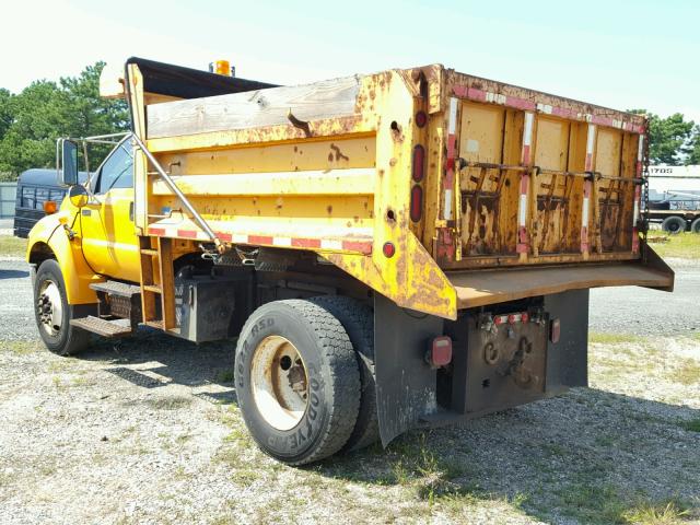 3FRXF75T67V470756 - 2007 FORD F750 SUPER YELLOW photo 3