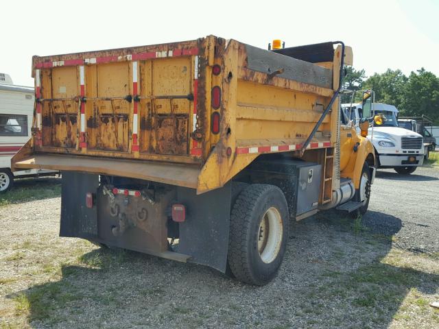 3FRXF75T67V470756 - 2007 FORD F750 SUPER YELLOW photo 4